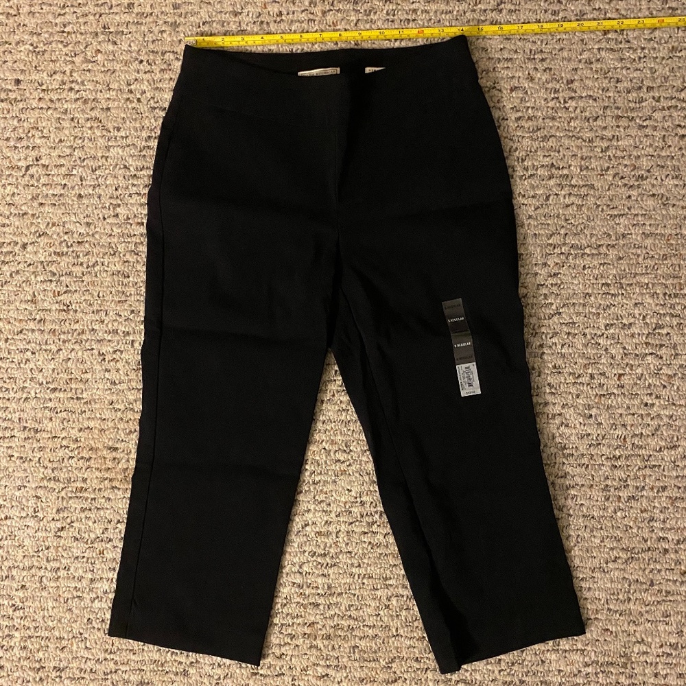 Dana Buchman Black Dress Capris